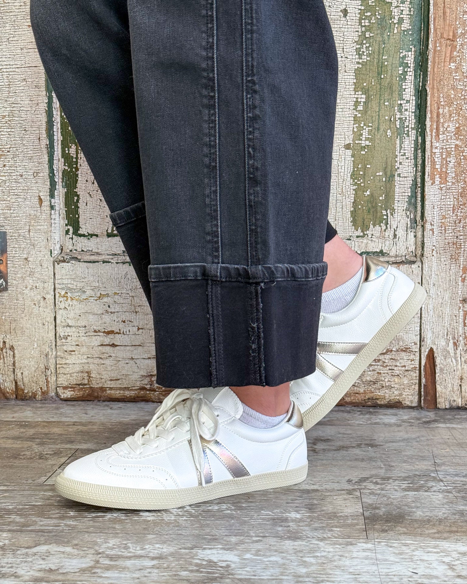 League Soft Gold Sneakers