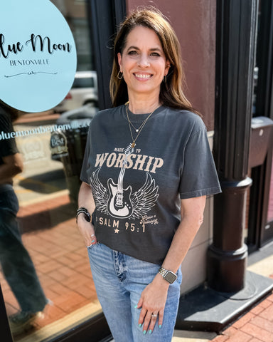 Pepper Made to Worship T-shirt