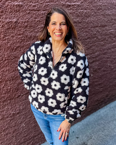 Black and White Daisy Print Sherpa Pullover