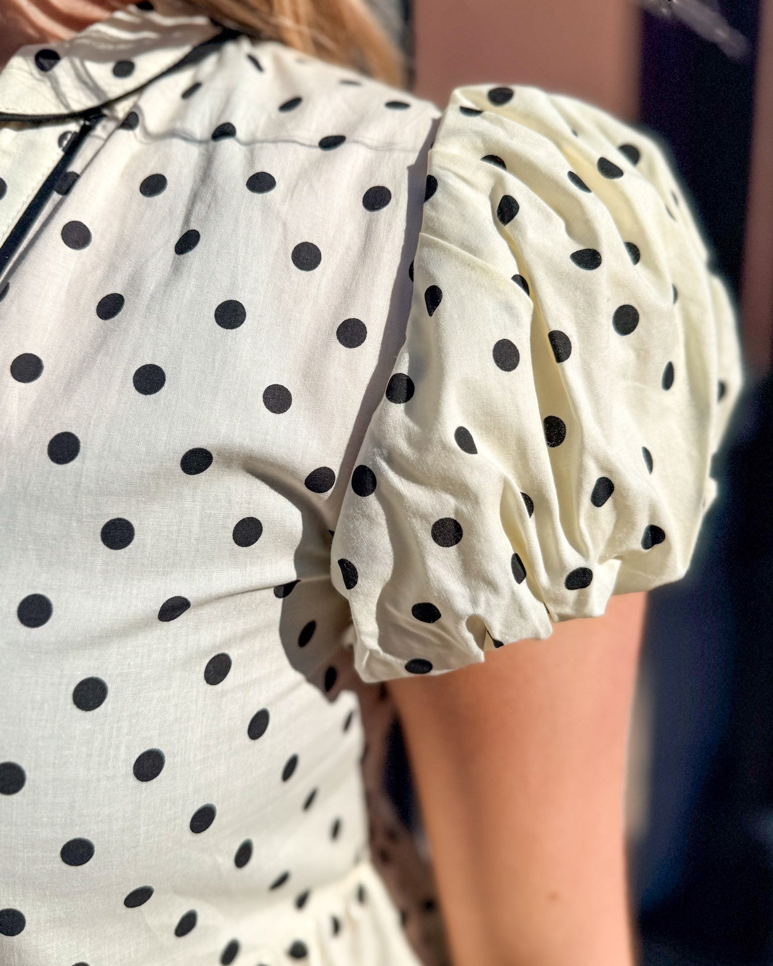 Cream Polka Dot Top w/Bubble Sleeves