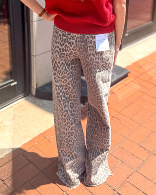 Leopard HR Wide Leg Jeans w/Raw Edge - Blue Moon Bentonville