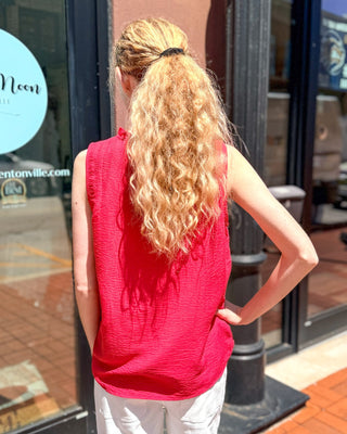 Scarlet Ruffle V - Neck Blouse - Chic Textured Sleeveless Top - Shopbluemoonbentonville