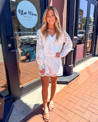 White Embroidered Lace Cropped Blouse - Shopbluemoonbentonville