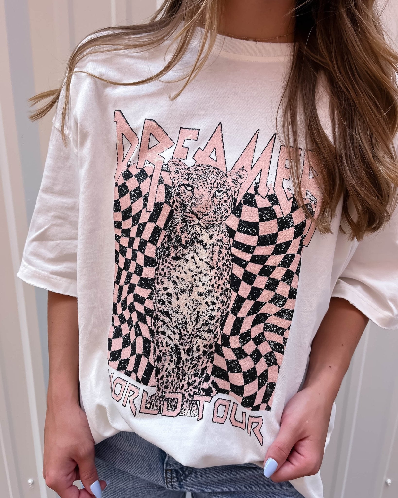 Dreamer Leopard World Tour Graphic T-shirt - Shopbluemoonbentonville