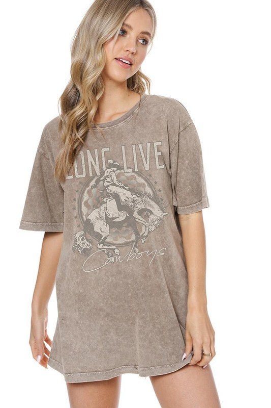 Long Live Cowboys Graphic T-shirt - Shopbluemoonbentonville