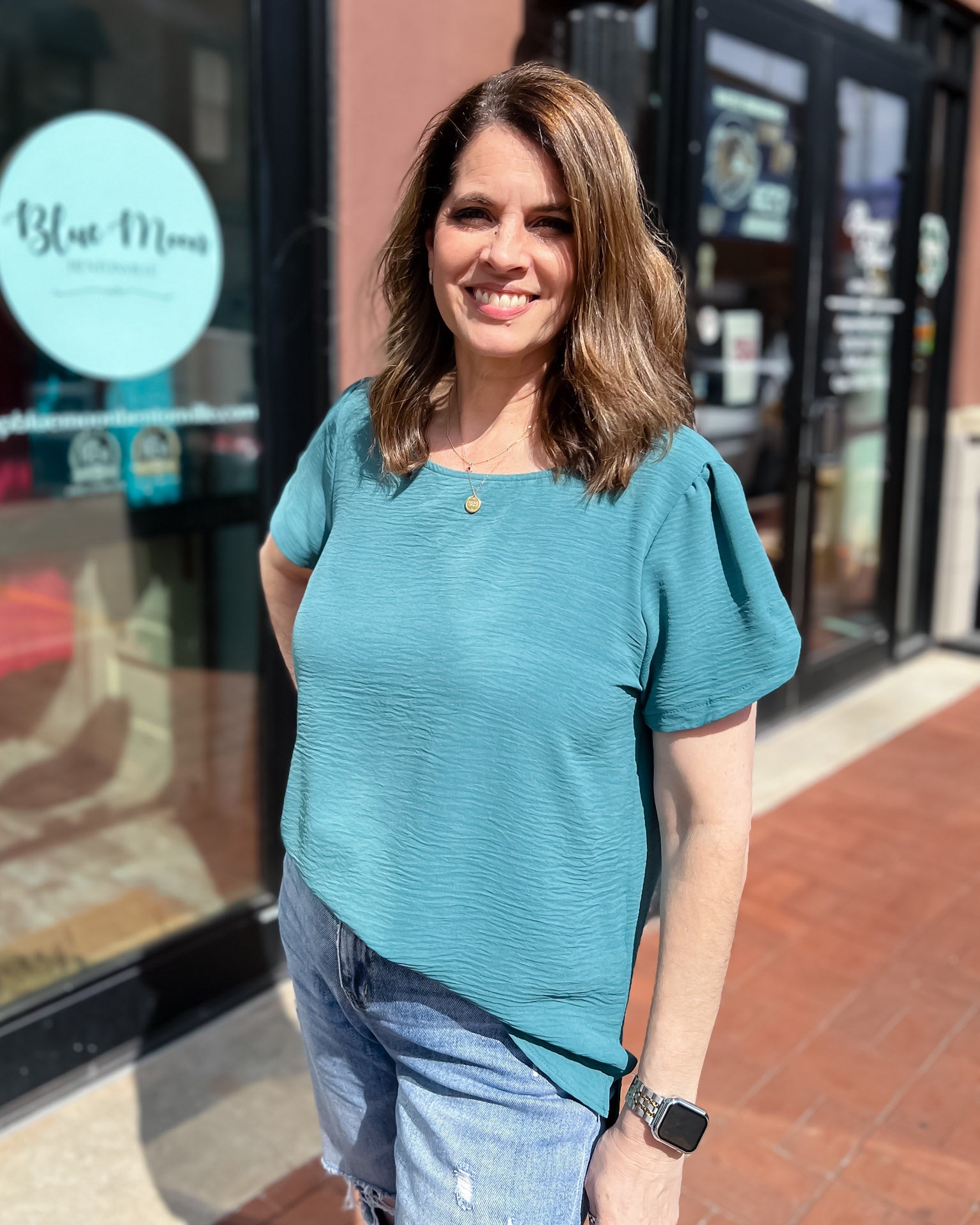 Solid Seafoam Top w/Scallop Sleeves